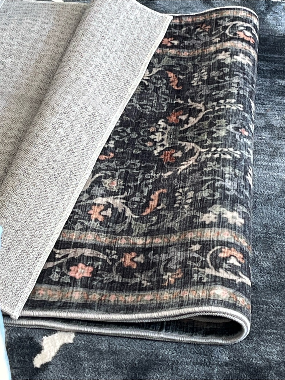 Two Badgley Mischka Rugs (2x3 Rug & 2.5 ft x 6 ft Runner) NWOT - Picture 3 of 16